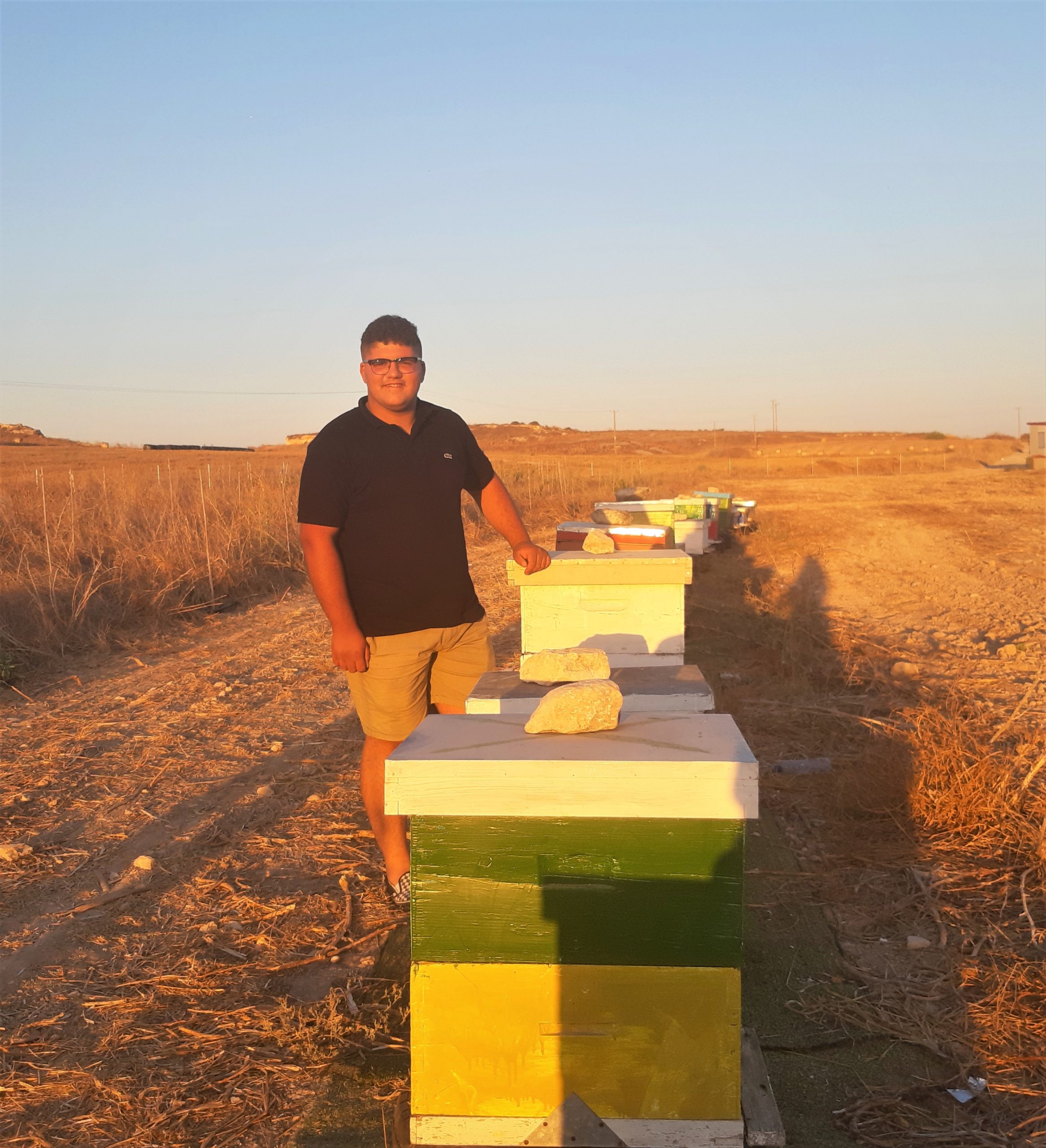 Χρίστος Καραγιάννης: Ο νεότερος παραγωγός μελιού στην Κύπρο!